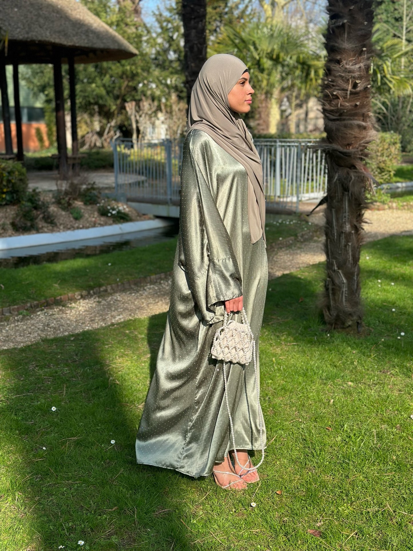 Abaya Neyssa olive