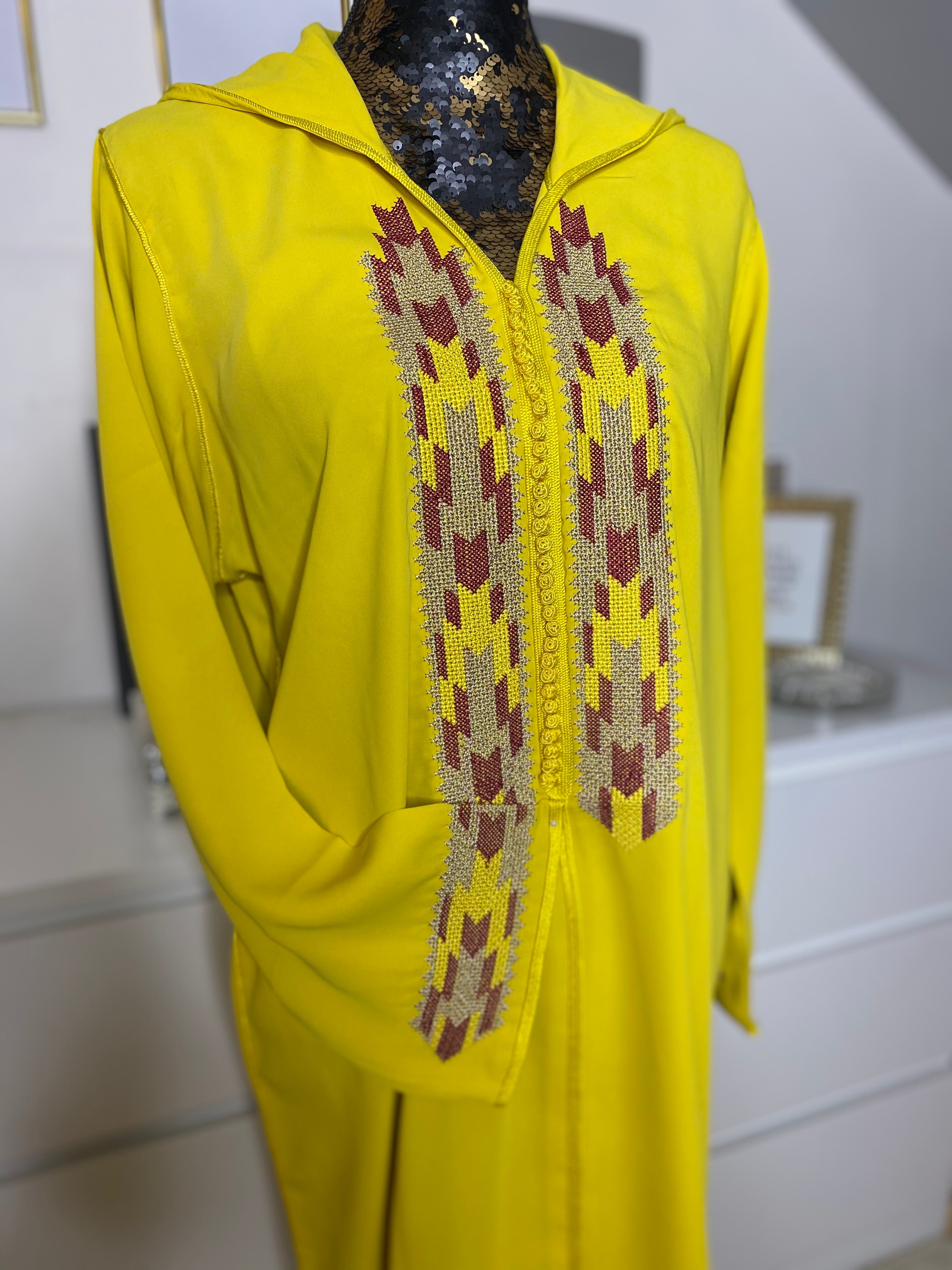 Jellaba jaune Loca Caftan x Qamaar Shop